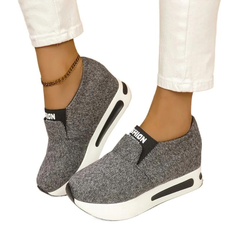 Fashion Women's Shoes 2025 Hot Sale Slip On Women's Vulcanize Shoes Fashion Plus Size High Quality Round Toe Comfortable Casual Shoes