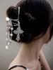 1pc Y2K fashion design pin cross metal chain pearl grab clip women's back of head hair clip large hair ornament
