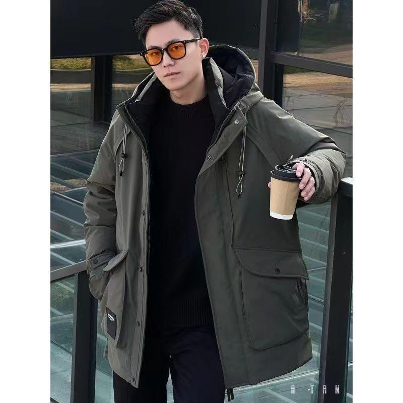 

Мужская черная парка средней длины с капюшоном на белом утином пуху 2025 3XL (for 166-175 kg) зелёный