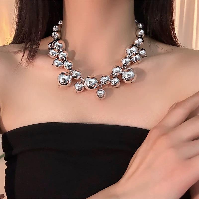 Nowy przesadzony duży naszyjnik z koralików damski lekki luksusowy prosty temperament łańcuszek na szyję wysokie poczucie łańcuszek na obojczyk wszechstronne akcesoria