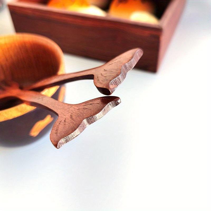 2PCS Marine Style Nanwood Fishtail Handle Wooden Spoon Fork Set Solid Wood Handmade Pattern Dessert Fruit Salad Fork Family Hotel Banquet Tableware