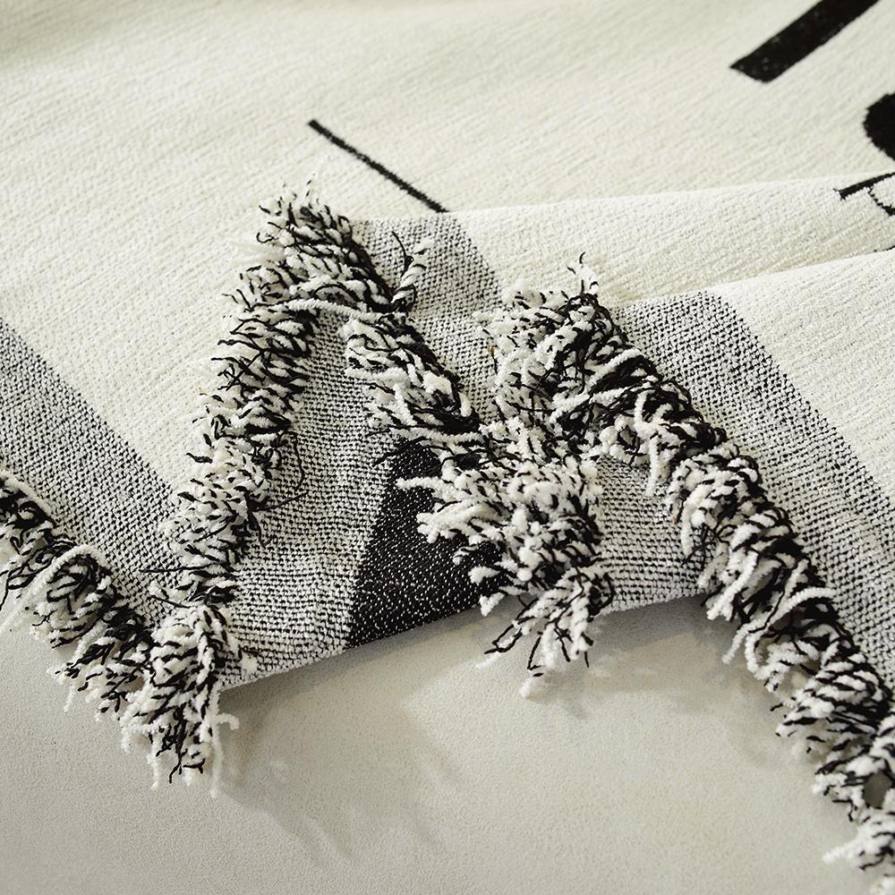 Realistic Flowers Chenille Sofa Towel for the Living Room, Nordic Style Home Decor with Tassel Edges, Three-Seater Sofa Set