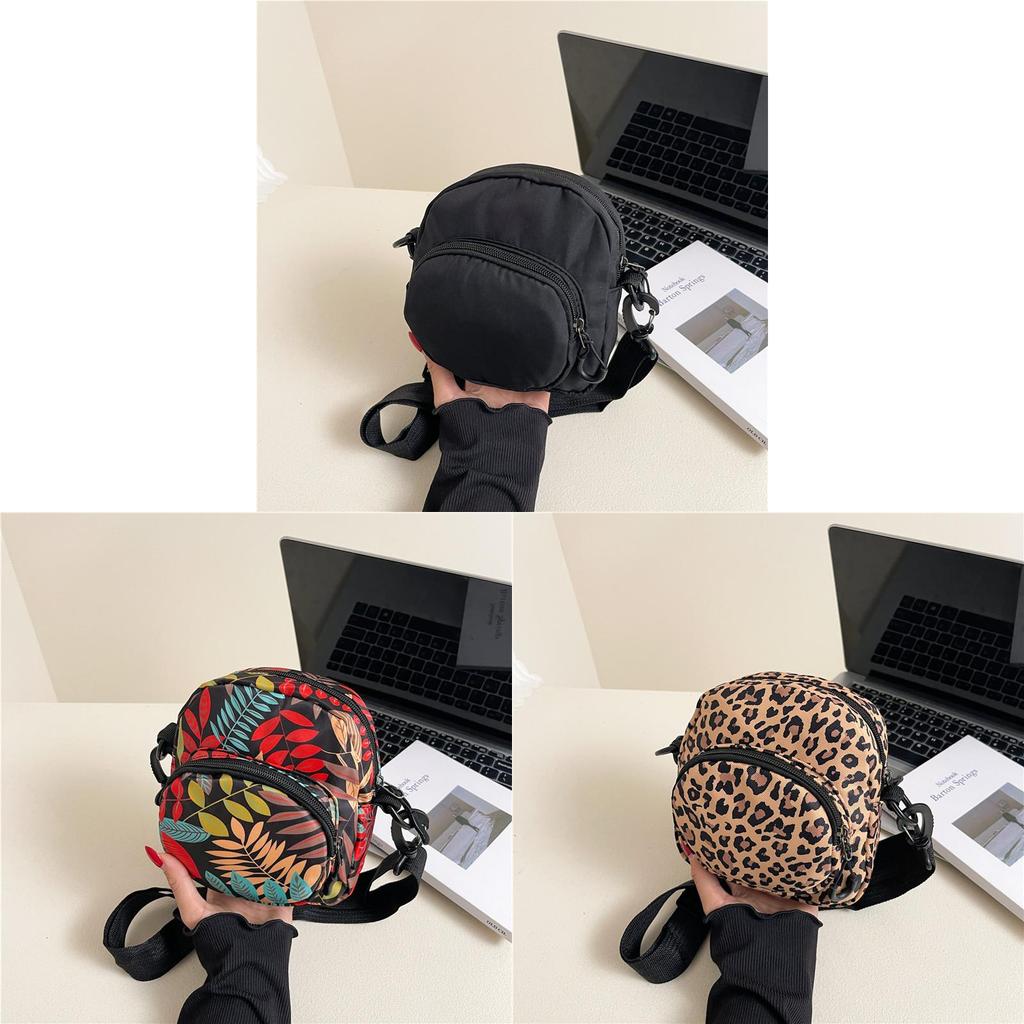 Street Style Nylon Crossbody Bag With Stitching For Daily Use