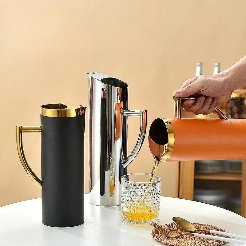 304 Stainless Steel Cold Water Boiled Cup Golden Ice Freeze Kettle Beer Jar for Bar Fruit Juice Red Wine with Divider