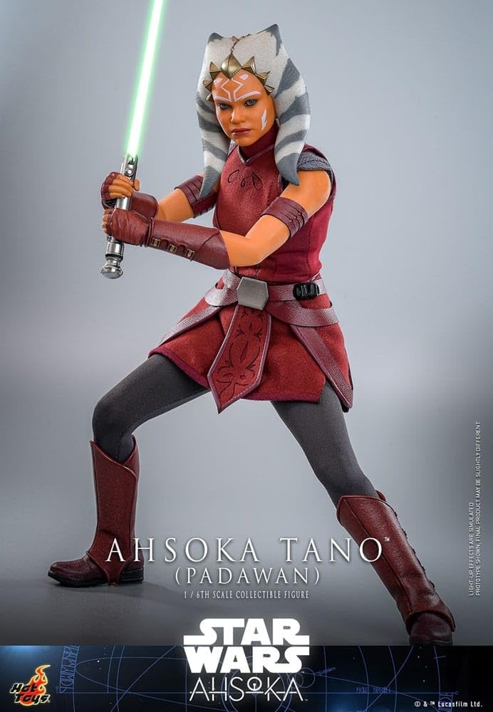 Hot Toys Star Wars: Ahsoka Tano (Padawan) 1/6 Scale Collectible Figure