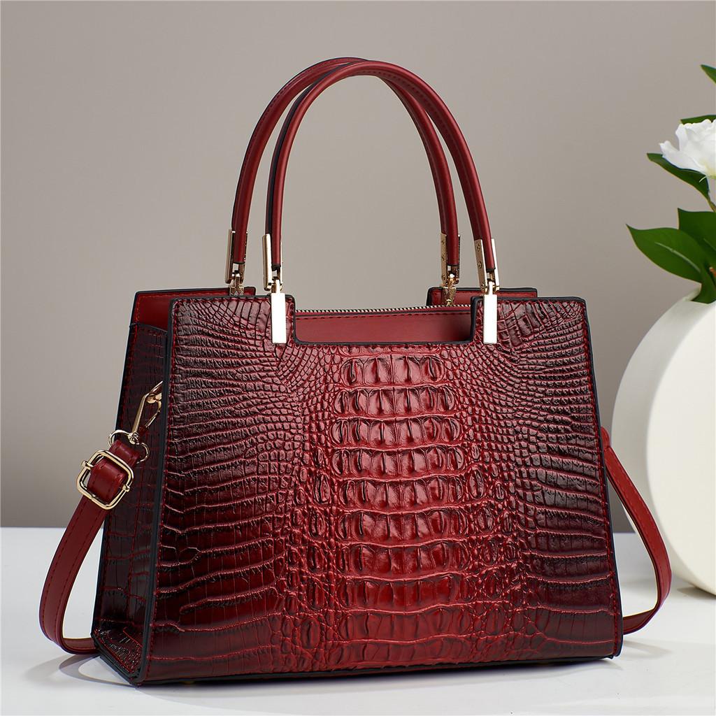 Stylish Crocodile Pattern Handbag 2023 New Large Capacity Women's Shoulder Bag