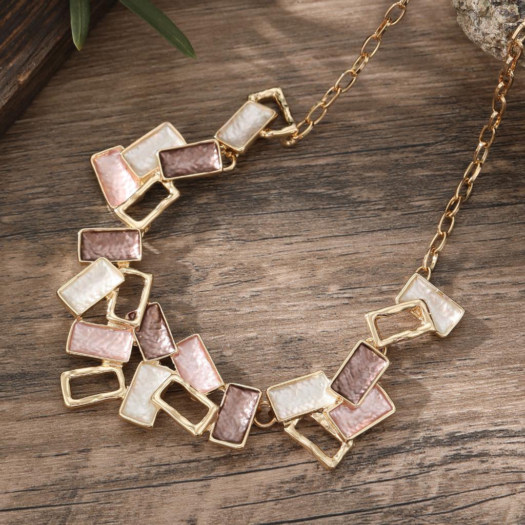 New color painting oil geometric hollow square neck chain personalized women's high sense irregular necklace