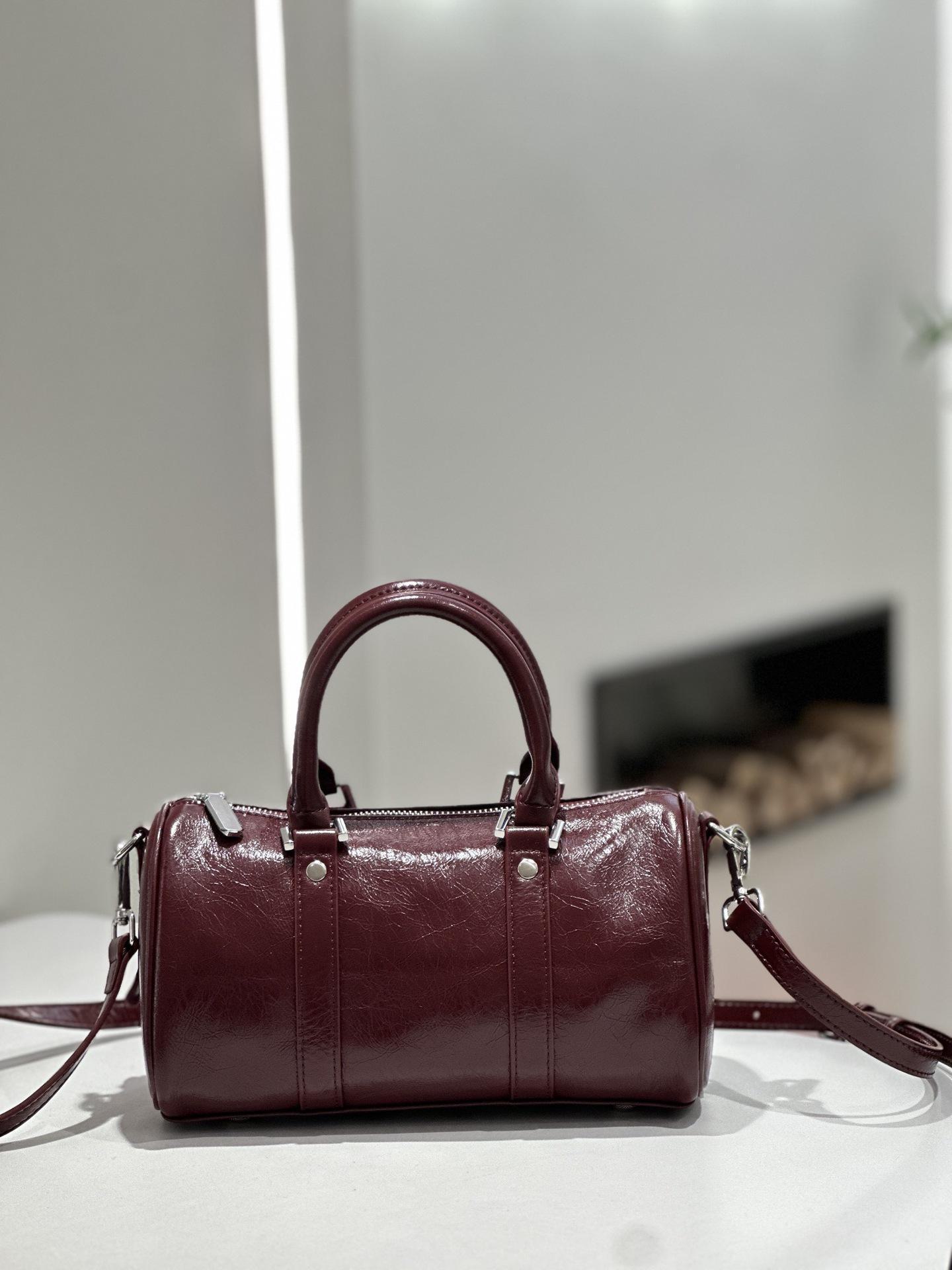 

Женская сумка через плечо Baidi Boston из вощеной коровьей кожи