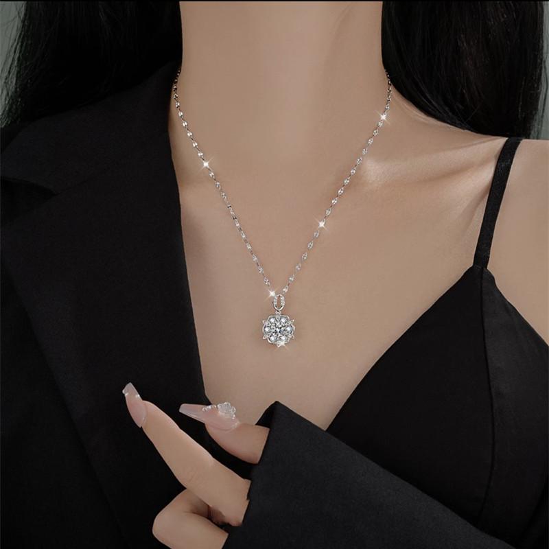Douyin Live White Gold Snowflake Pendant Necklace - Luxury Floral Design with Diamonds, Perfect Gift for Girlfriend