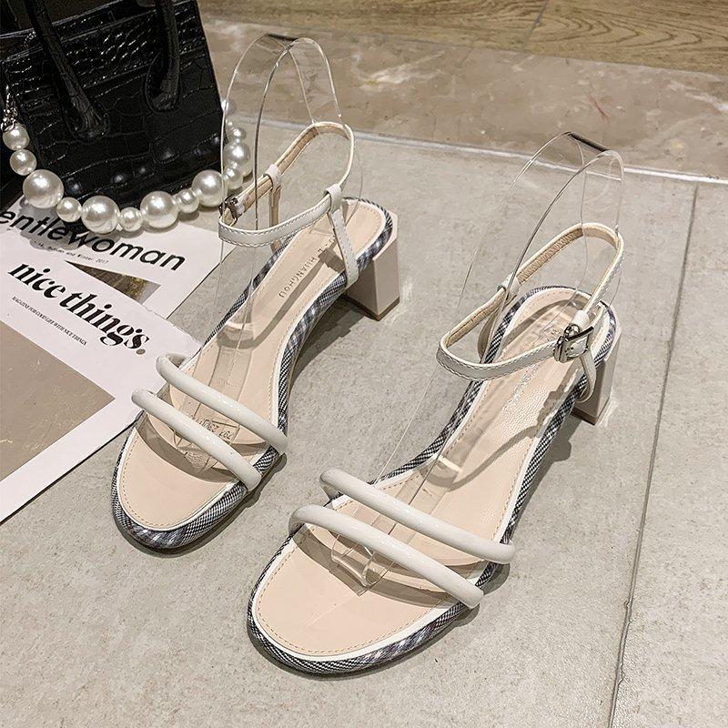 Sandali Donna Fairy Style Tacco Spesso 2021 Estate Nuovo stile coreano  Parola semplice con fibbia tacchi alti tondi puntale Scarpe da donna alla  moda acquista in modo economico — spedizione gratuita, recensioni