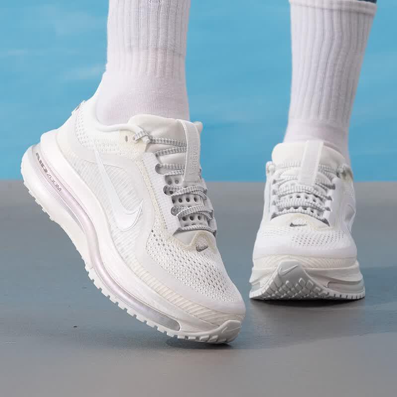 Nike Women s Pegasus All-Season Road Running Shoes Women CHN 240