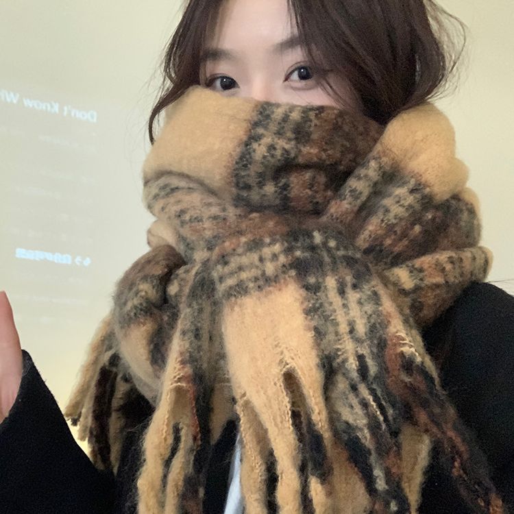Maillard retro wear with scarf women's winter new student versatile warm scarf shawl dual-purpose tide
