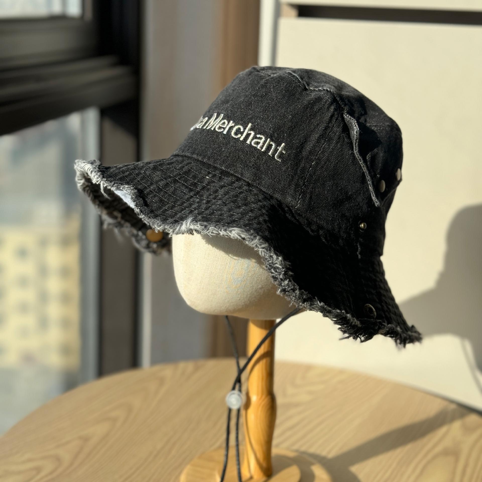 

New Fashionable Retro Frayed Edge Denim Fisherman Hat for Women, Spring Sun Hat with Large Brim that Makes the Face Look Smaller2026Leisure Adult54-60Adjustable чёрный