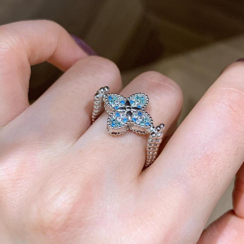 Anello Aperto Elegante Fiore di Zircone - Gioiello di Alta Gamma, Versatile per l'Indice per un Look Semplice e alla Moda