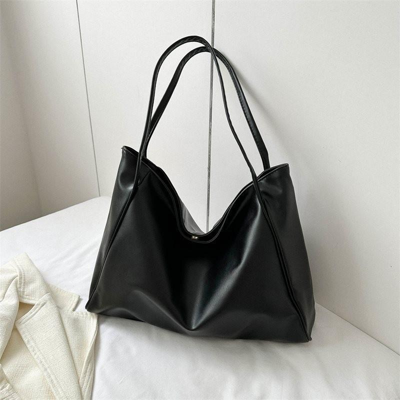 Large Capacity Elegant Tote Bag For Women Available In Chic Colors For Daily Use