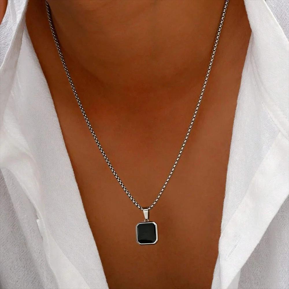 

Stainless Steel Black Geometric Square Pendant Necklace Men And Women Design Sense Temperament Sweater Chain Jewelry