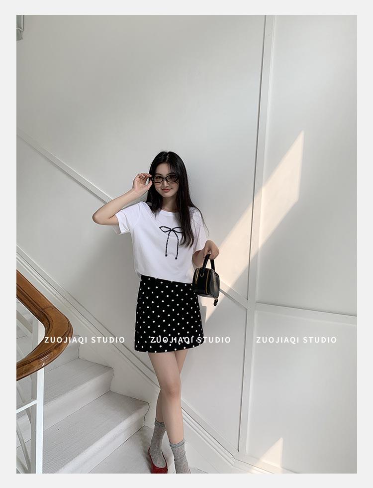 2025 Summer Petite Red Polka Dot A-Line Mini Skirt: Slimming High-Waisted Design for Women