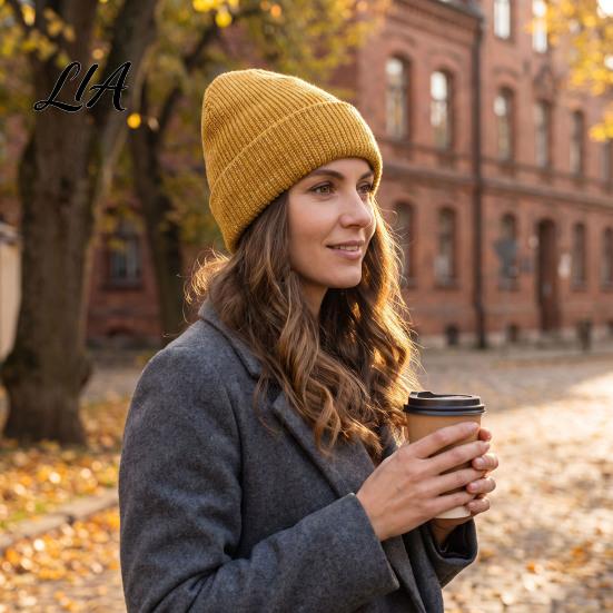 Daily Commuting Knit Hat Reflective Winter Beanies, Unisex Glitter Knitted Hat, Stretch Elastic Soft Skull Cap Warm for Night Walks, Cold Weather