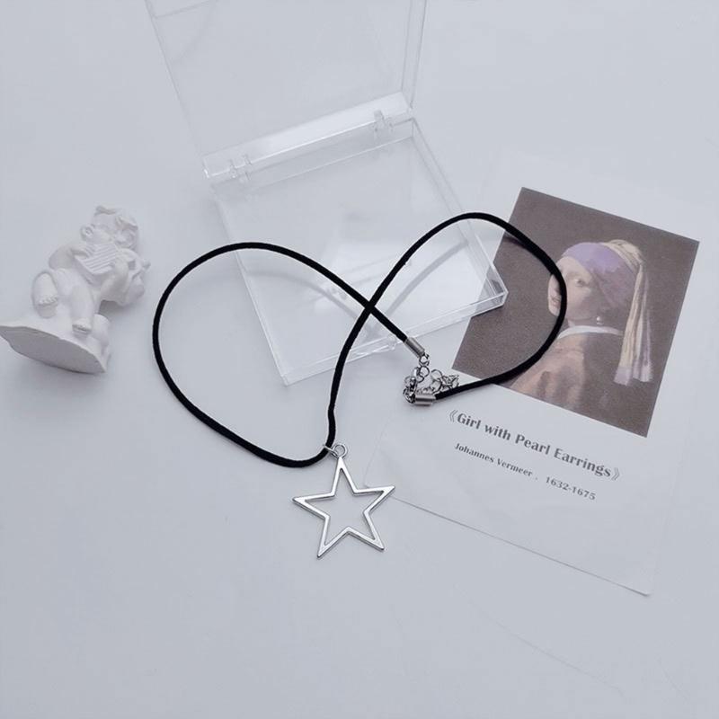 Hollow Star Pendant Necklace Sweet Cool Clavicle Chain Charm Necklace Jewelry