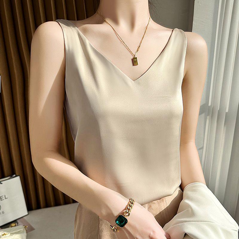 Ice Silk V-Neck Camisole for Women – Loose, Belly-Covering Satin Layer for Spring/Summer