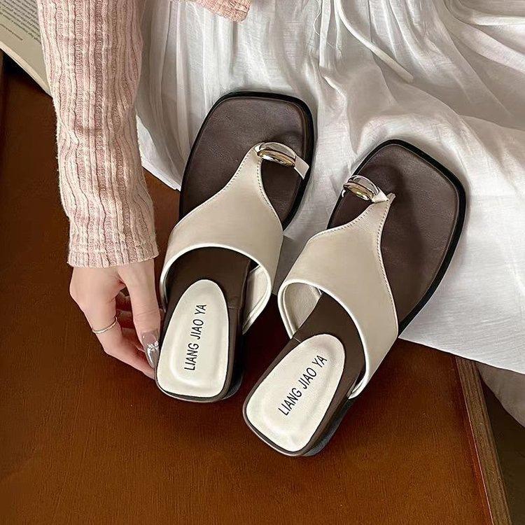 

Интернет-знаменитость, высокое чувство, нескользящие, толстая подошва, танкетка, шлепанцы женские, летняя обувь 2025, новые, увеличивающие рост, французские крутые тапочки 40