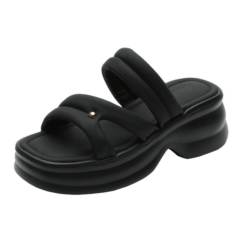 Lightweight, fashionable temperament, versatile one-word thick-soled slippers for women's summer wear 2025 new black height-enhancing cool slippers
