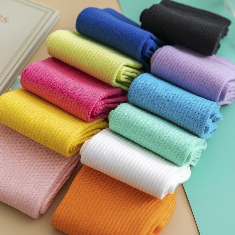 Colorful Cotton Split-Toe Socks: Japanese-Style Mid-Calf Toe Socks for Women, Perfect for All Seasons and Flip-Flops