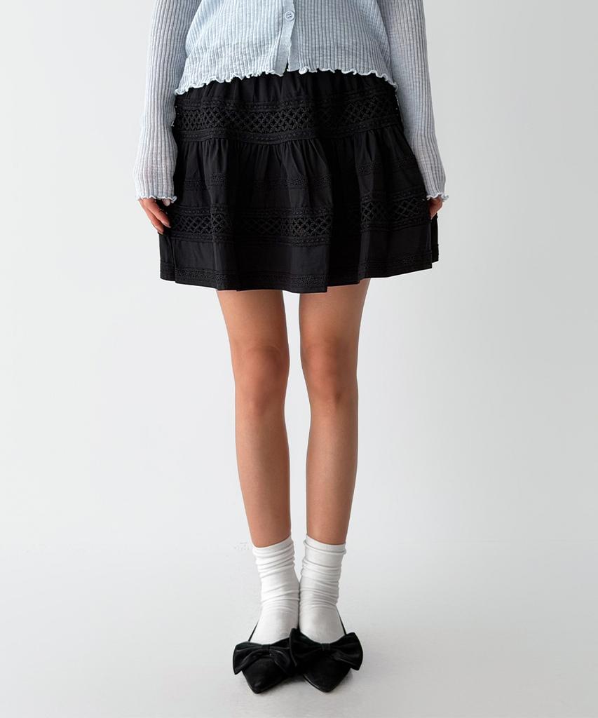The Green Lab Punched Lace Tiered Mini Skirt [Black]