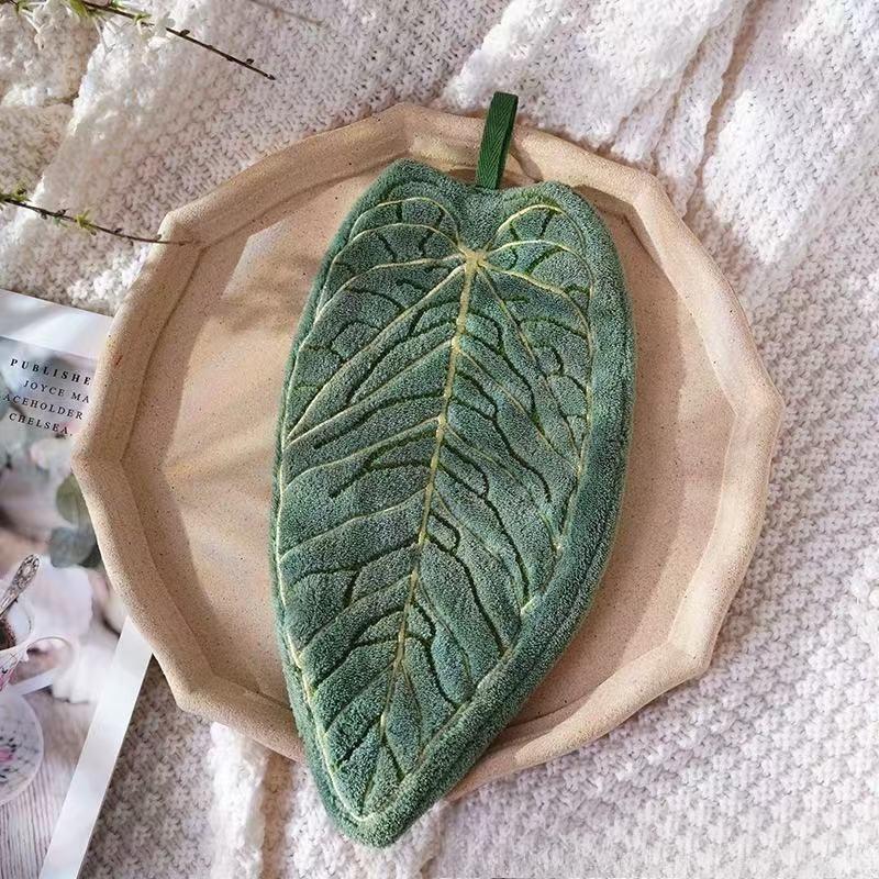 Creative Leaf Design Hand Towel, Hanging Style For Kitchen, Bathroom, Room Decor, Absorbent & Easy To Clean