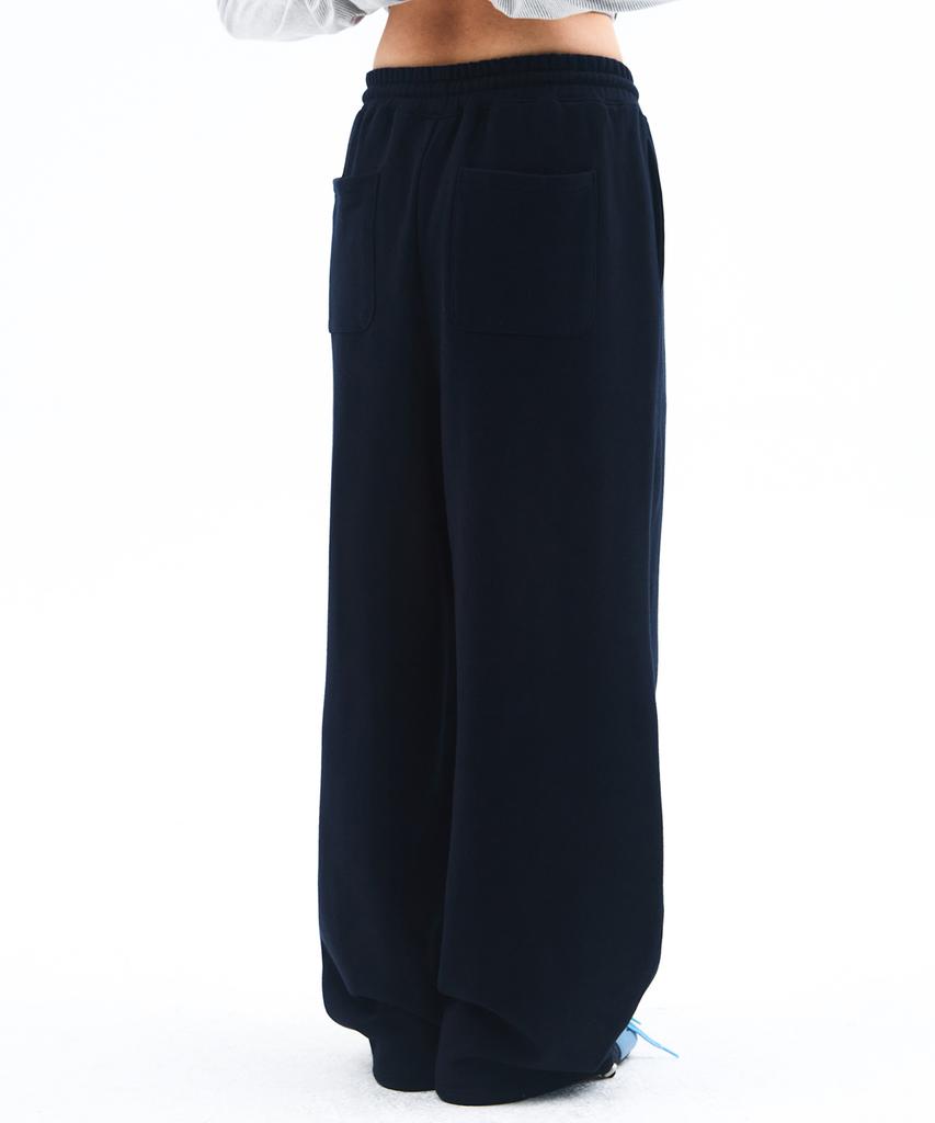 AMES-WORLDWIDE Basic Small Logo Sweat Pants Navy