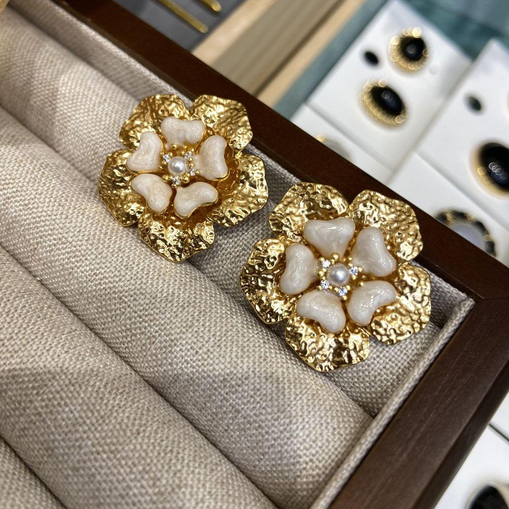 Elegant French 3D Drip Oil Relief Five-Petal Flower Stud Earrings