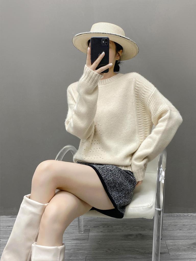 Women's Cashmere Round Neck Hollow Knit Sweater - Long Sleeve Loose Fit for Autumn & Winter