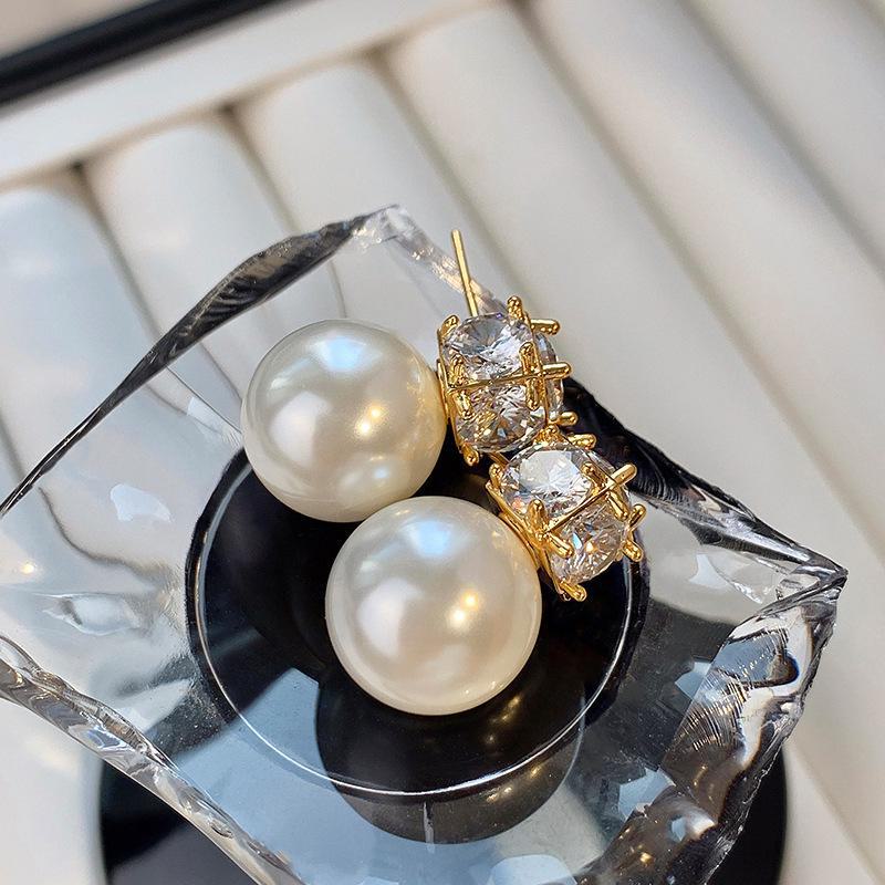 Xiao Xiangfeng Pearl Earrings & Zircon Pendant Necklace Set for Women - Hemp Gray, White, 5A Grade