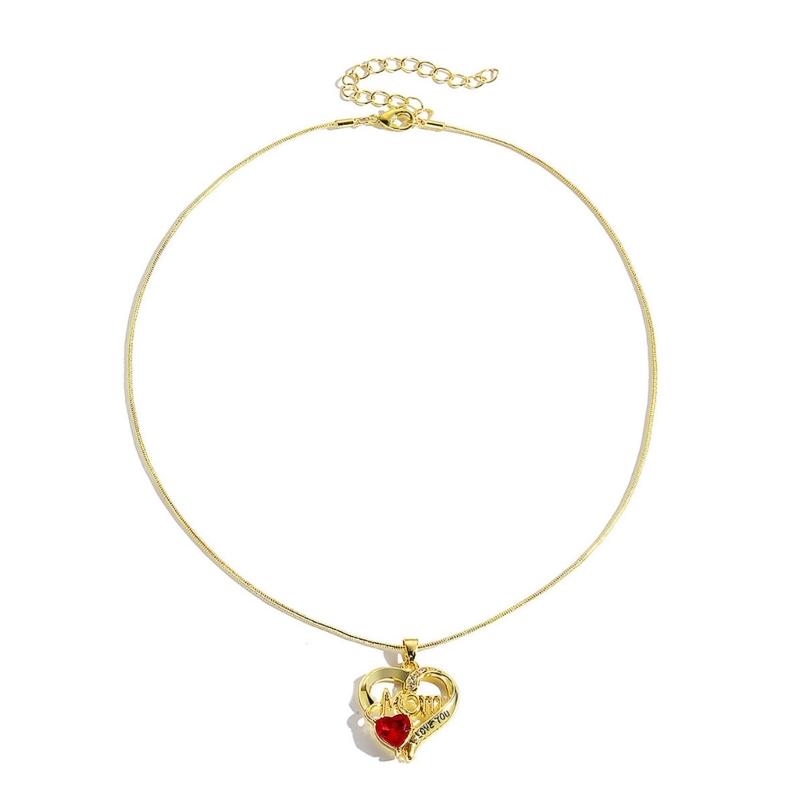 

Fashionable Heart Crystals Pendant Necklace with Stylish Diamonds Portable for Valentines Day or Mother s Day Gifts