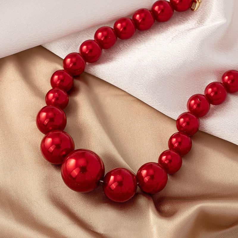 French Retro Court Style Pearl Necklace Female Korean Version Temperament Elegant Fashion Commuter New Year's Collarbone Chain