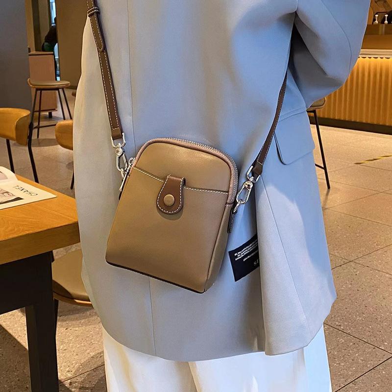 Genuine Leather Women's Bag Phone Bag 2025 New Trendy Mini Cowhide Crossbody Bag Fashion Vertical Single Shoulder Coin Small Bag
