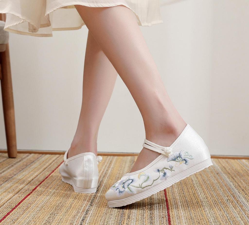 Wanqing 2024 Summer Embroidered Hanfu Women's Bow Shoes with Inner Lift
