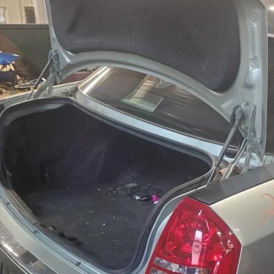 2Pcs Rear Trunk Tailgate Lift Support Gas Shock Struts For Chrysler 300 2005-08