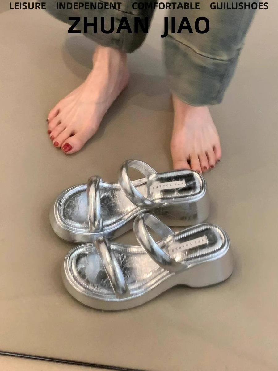 

Small height-increasing platform slippers for women s summer outer wear, new simple word with beautiful wedge heels, high-heeled sandals 40 серебряный