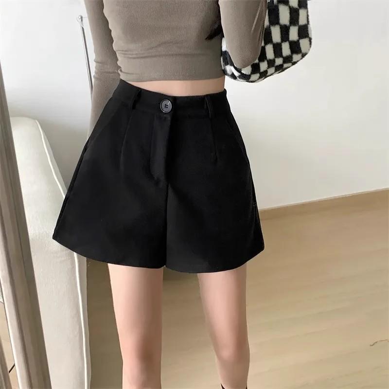 2024 Women's High-Waisted Woolen Shorts: A-Line, Slimming, Thickened, Black Casual Pants for Autumn & Winter Wear