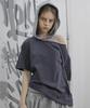 Heilige Nummer Sieben Kubisches Off-Shoulder Kurzarm-T-Shirt_Anthrazit