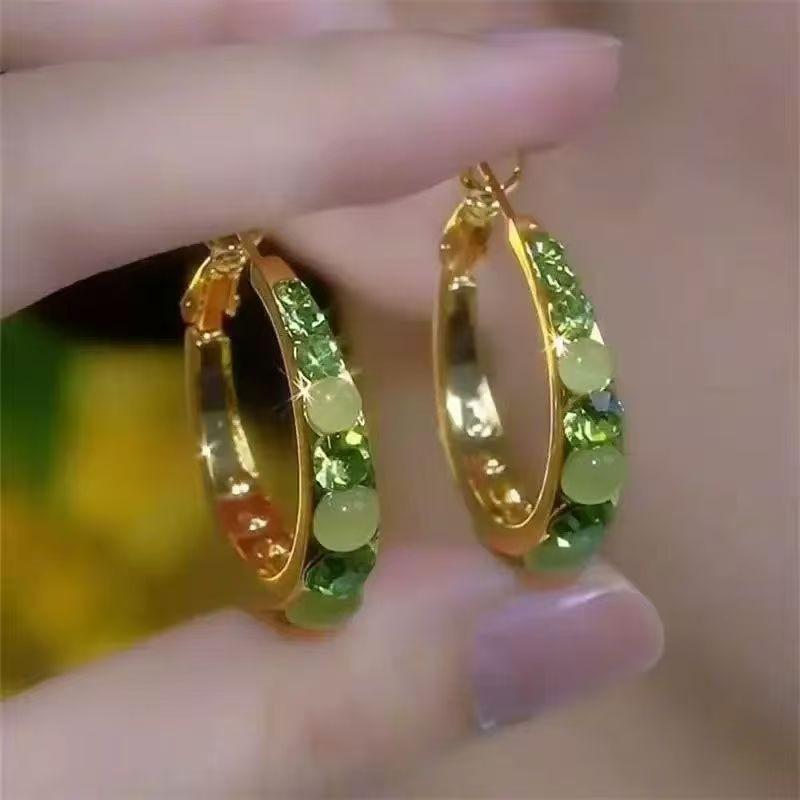 

2025 Trendy Retro Rhinestone Circle Ear Cuffs for Women – Super Shiny Design Spring/Summer Green Earrings
