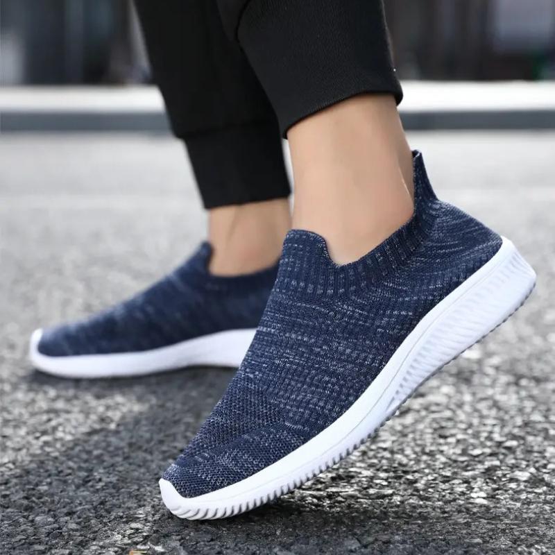 Light Men's Running Sports Shoes Knitted Breathable Mesh Walking Shoes Daily Flats Slip-on Casual Shoes