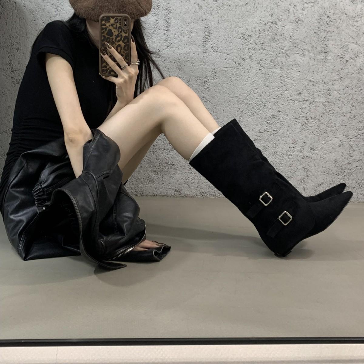 

Внутренняя высота склона увеличена примерно на 5 см. Квадратный носок, длинные сапоги, женские сапоги, короткие сапоги, высокие сапоги и рыцарские сапоги — это wo 39 хаки