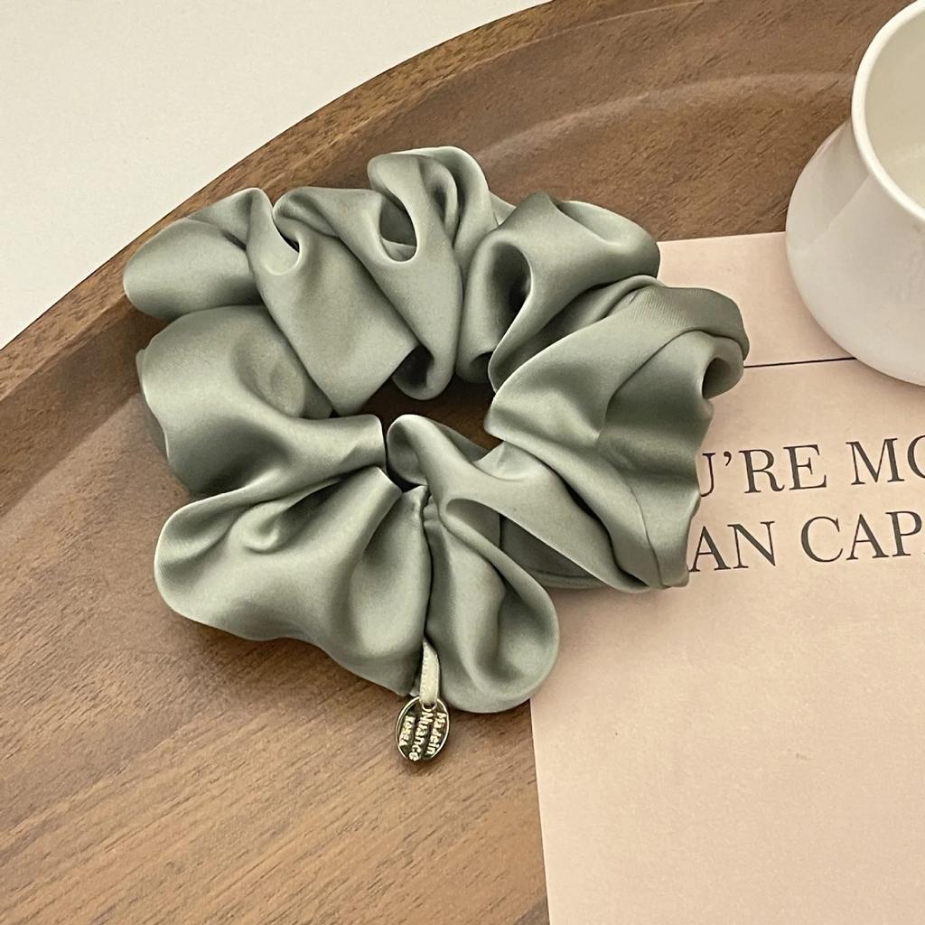 Satin Silk Hårscrunchies Svarta Hårband för Flickor och Kvinnor Scrunchie Enfärgad Håraccessoarer Scrunch Hårklämmor Ny
