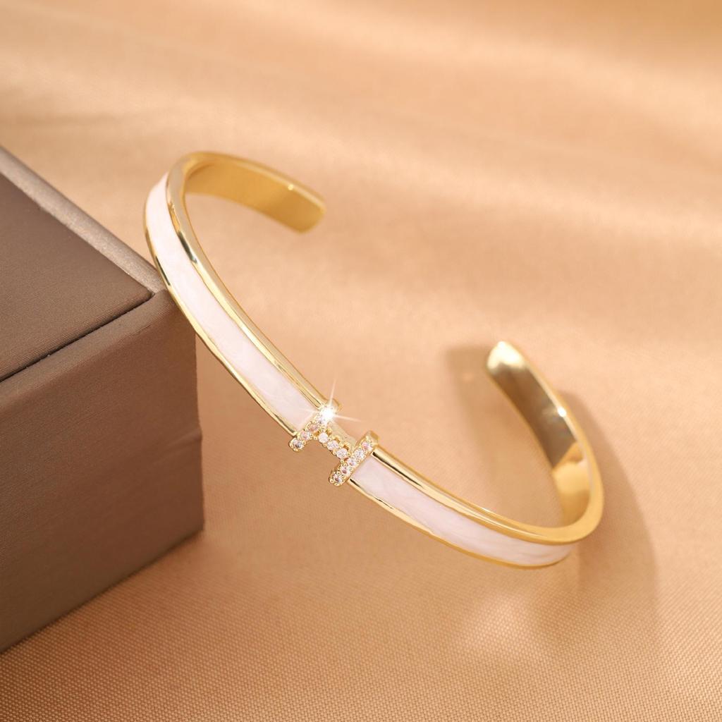 Zirkon Brieföffner Armreif: Luxus Pendelarmband, Exquisiter Modeschmuck für Frauen, Ausgabe 2025.