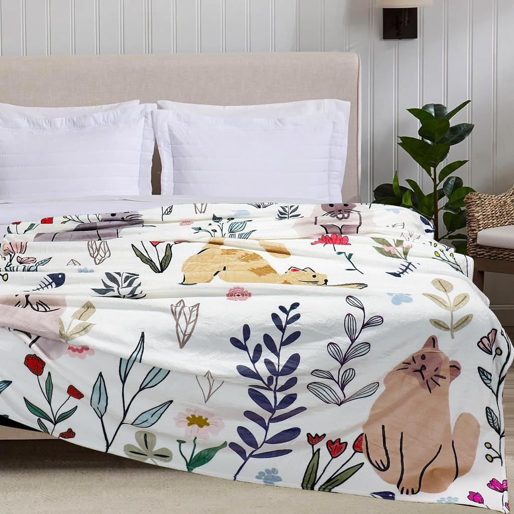 Cute Cat & Floral Pattern Fannel Blanket Warm Soft Throw Blanket for Couch Bed Living Room Home Decor Pet Lover Gift Blankets