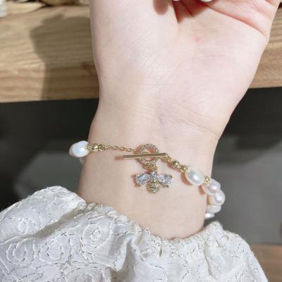 Faux Pearl Bracelet Rhinestone Alloy Smooth Finish Contrast Color Bangle Lady Wrist Jewelry for Prom Formal Banquet Wedding