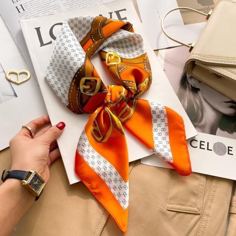Zhang Ruonan silk scarf women's spring and summer new fashion retro accessories scarf neck high-end small square scarf