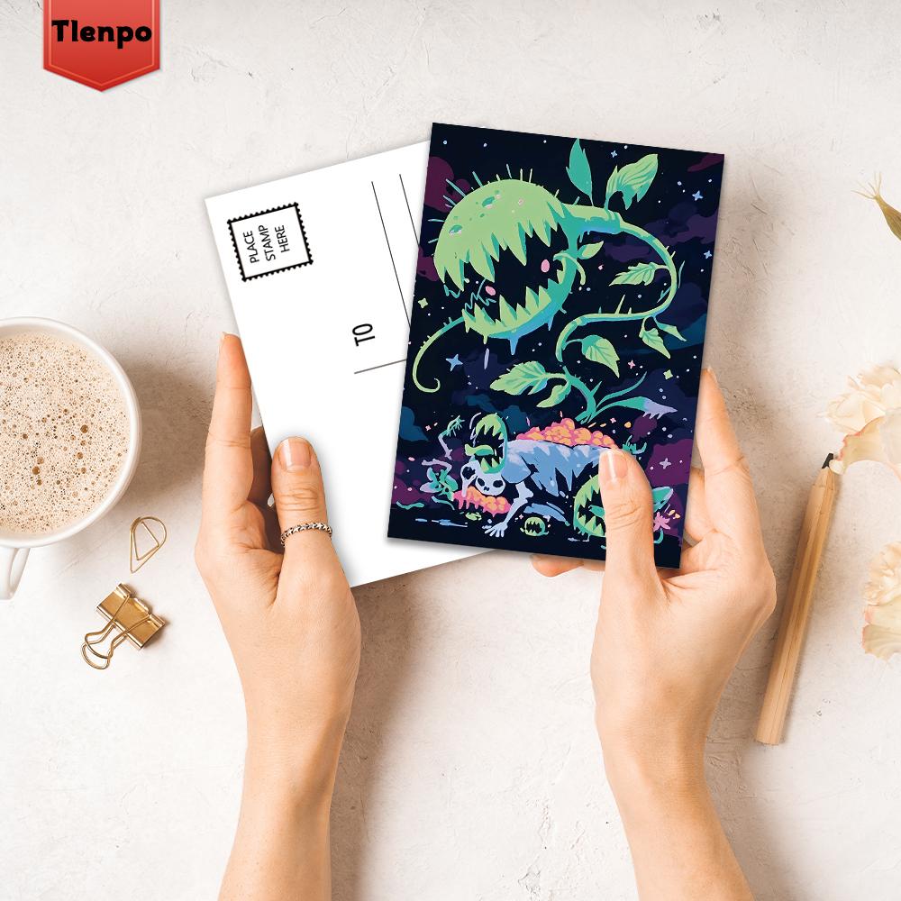 32pcs, cartoon abstract Halloween postcards, suitable for birthday/anniversary gifts, collectible, giftable, and mailable.